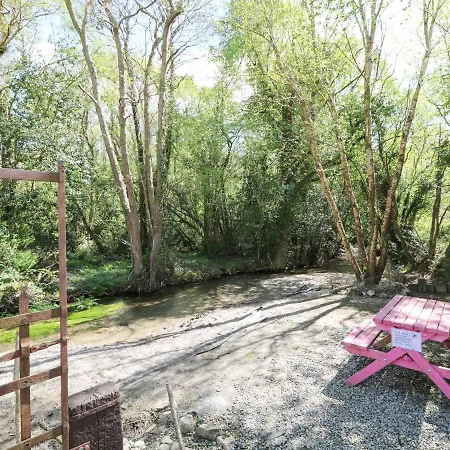 Дом отдыха Yew Tree House *